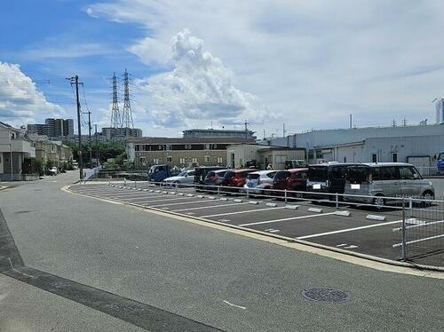 和泉市池田下町３７８月極駐車場