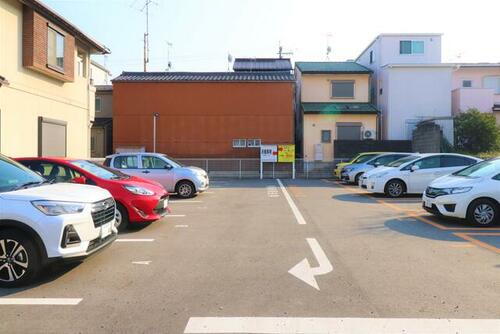 白龍町月極駐車場