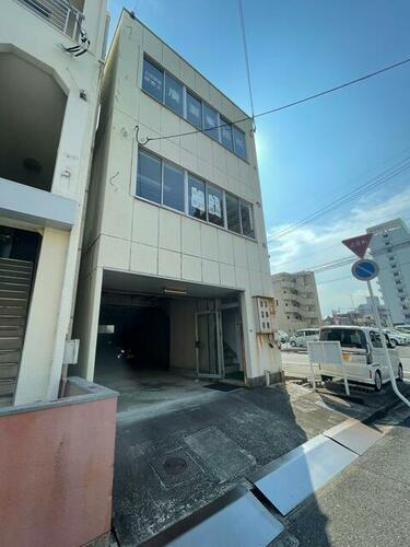 三重県四日市市三栄町