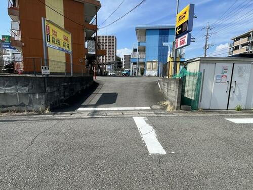 サンアベニュー岡上駐車場