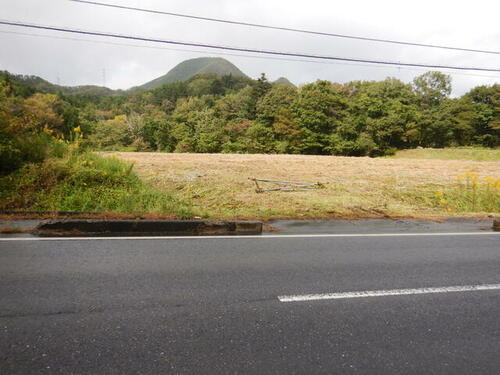 宮城県黒川郡大和町宮床字妖女鬼沢