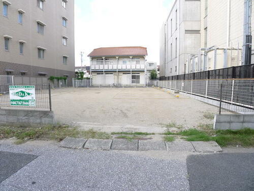 新松戸３丁目駐車場