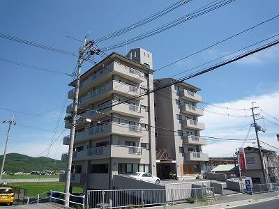 兵庫県三田市駅前町