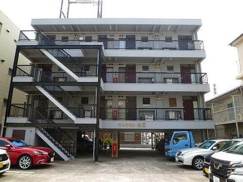 マンション光愛駐車場