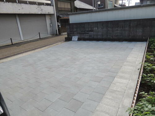上野鍛治町駐車場