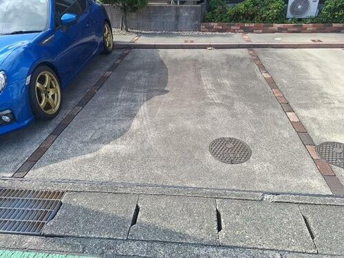 ＦＫ－ＣｏｚｙＣｏｕｒｔ駐車場
