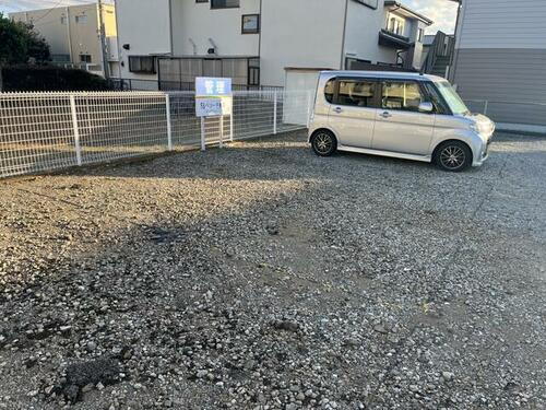 伏見月極駐車場