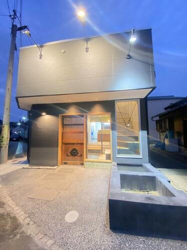 三反長Ｌｉｖｉｎｇ　Ｃｏｌｏｒ店舗