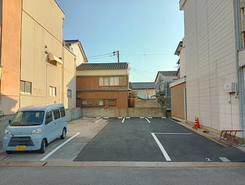 南金田月決駐車場