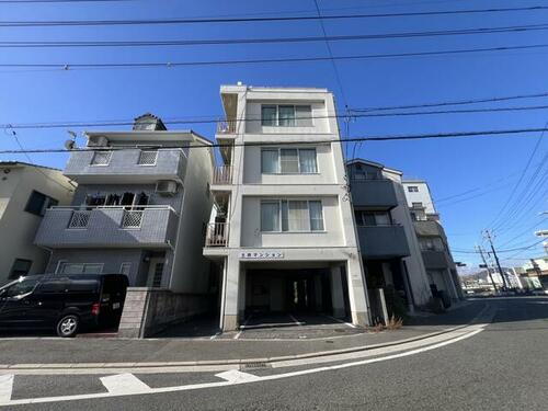 土井マンション駐車場