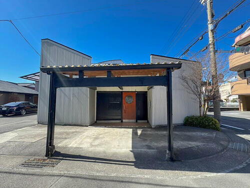 中央町石井店舗