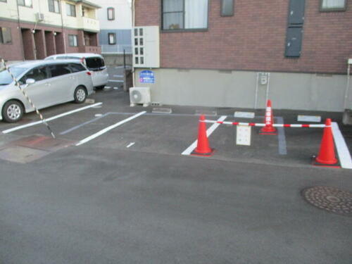 リバーサイドＭＩＹＡ　敷地内駐車場