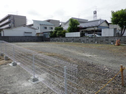 宮千代３丁目月極駐車場