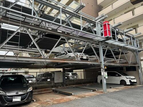 アール江坂駐車場