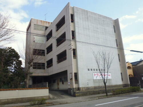 石川県金沢市三口新町１丁目
