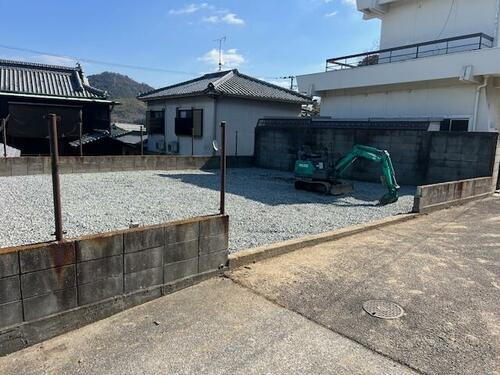 香川県綾歌郡宇多津町大門