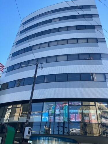 Ｄ－ｏｎｅビル１階