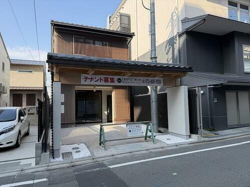 京都府京都市伏見区京町３丁目