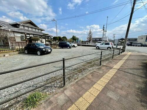 芥川駐車場