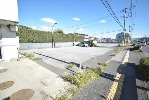 ベルーフ緑丘駐車場
