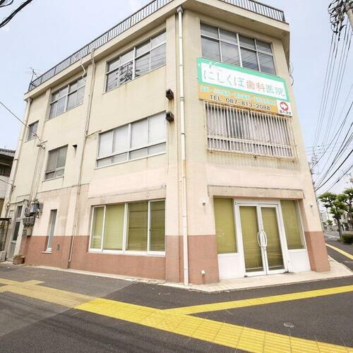 香川県高松市扇町２丁目
