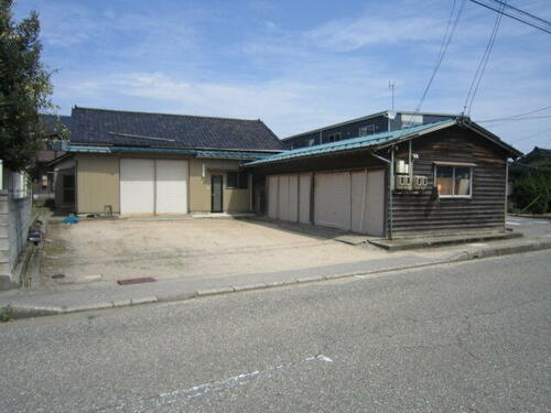 桂町倉庫