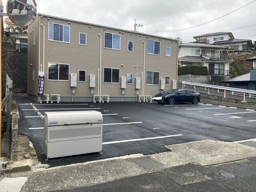 ドルチェ・ヴィータ和多田Ａ敷地内駐車場