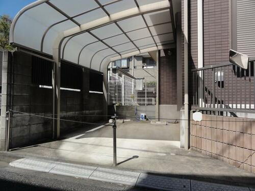 東京都世田谷区宮坂１丁目