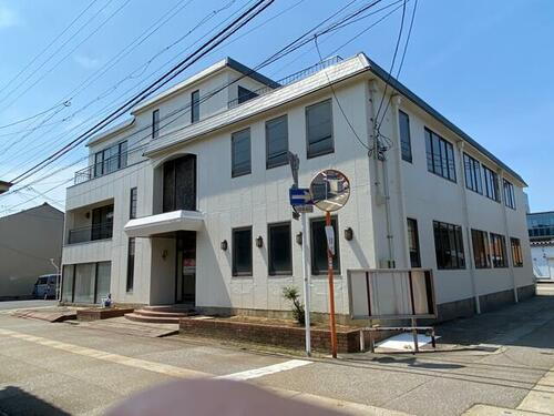 富山県高岡市本丸町