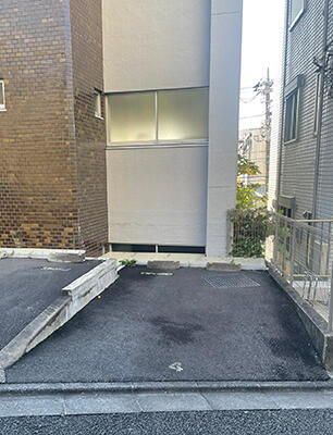 大橋コーポ駐車場