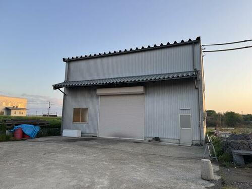 加賀市分校町貸倉庫