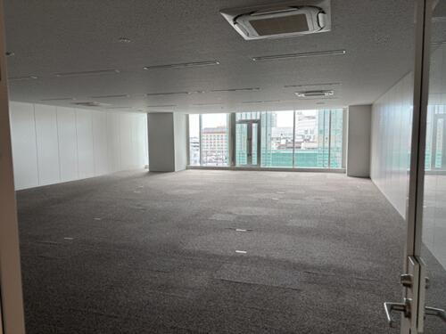 ｅｍＣＡＭＰＵＳ　ＥＡＳＴ