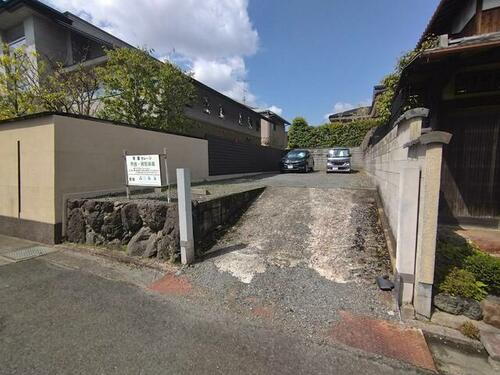 京都府京都市左京区下鴨前萩町