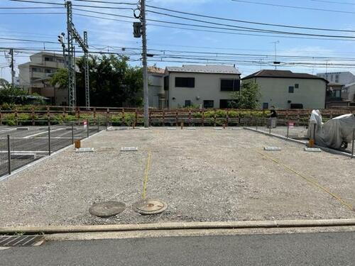 六浦東２丁目駐車場