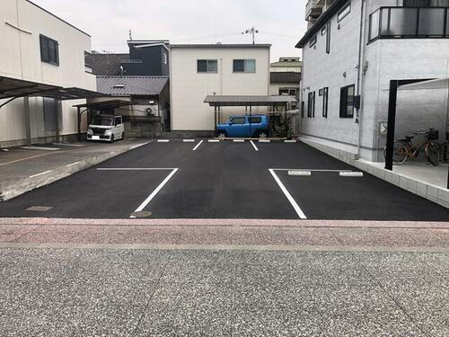 霞町２丁目駐車場