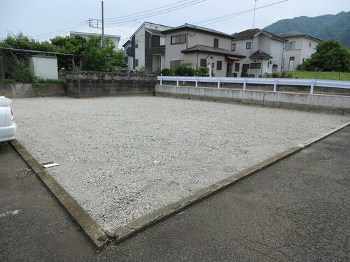 神奈川県愛甲郡愛川町半原