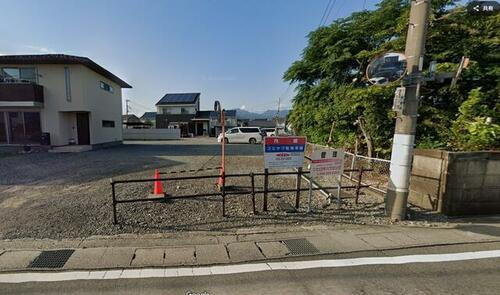 山梨県甲斐市竜王新町