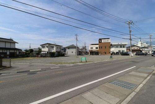 山梨県甲斐市富竹新田