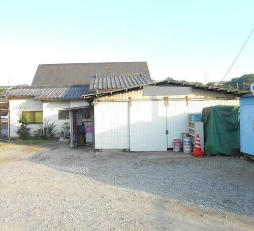 城東町貸事務所倉庫付