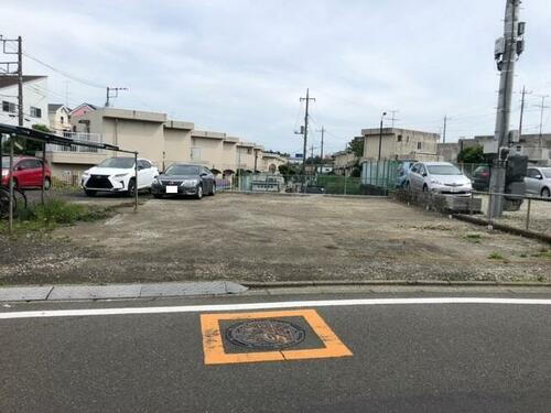 草柳ハイム駐車場
