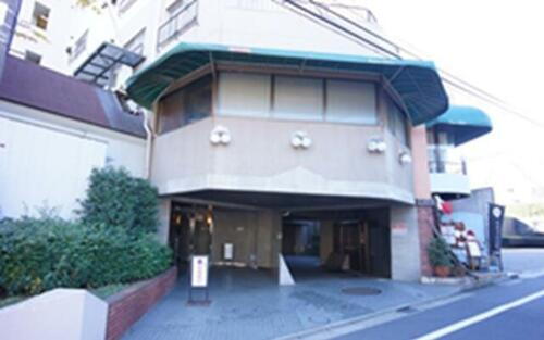 市ヶ谷左内坂ハイム駐車場