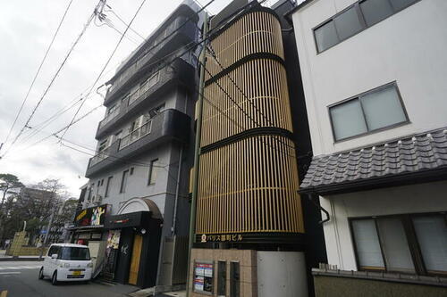 パリス都町ビル