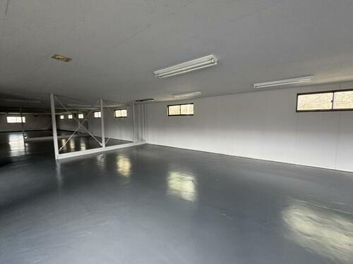 丸尾町オフィス倉庫