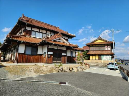 広島県東広島市西条町御薗宇