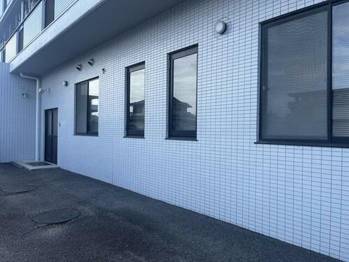 四日市市　伊倉　（中川原駅）　貸事務所・倉庫Ｇ
