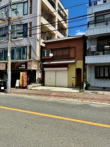 和泉市のぞみ野３丁目（幹線道路に面する）