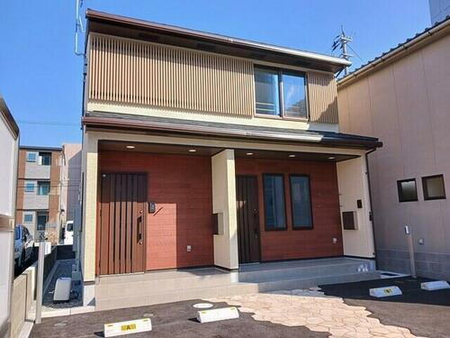 石川県金沢市広岡１丁目