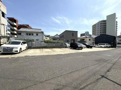 勝富町２区駐車場
