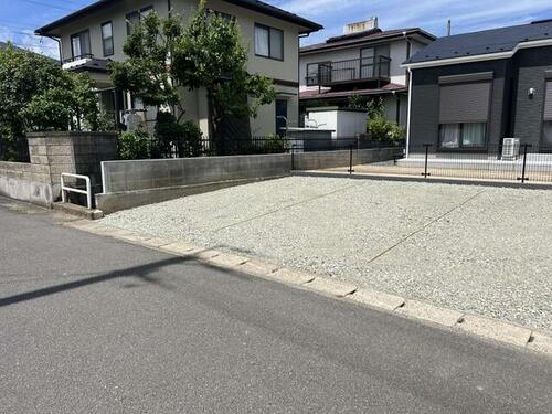 平野谷地田月極駐車場