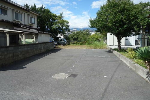 小林沢村駐車場